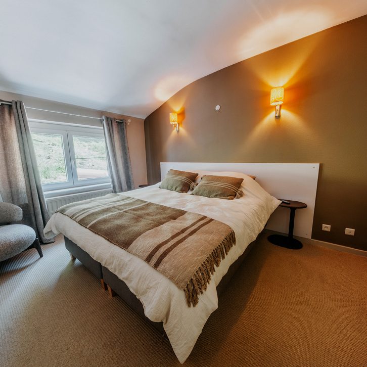 AlexCelles-Hebergement-04-Chambre-Baignoire-LKP02523-HDR